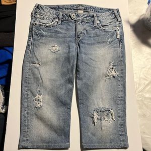SILVER JEANS Surplus Capri Distressed Mid-Wash Jeans, size 27